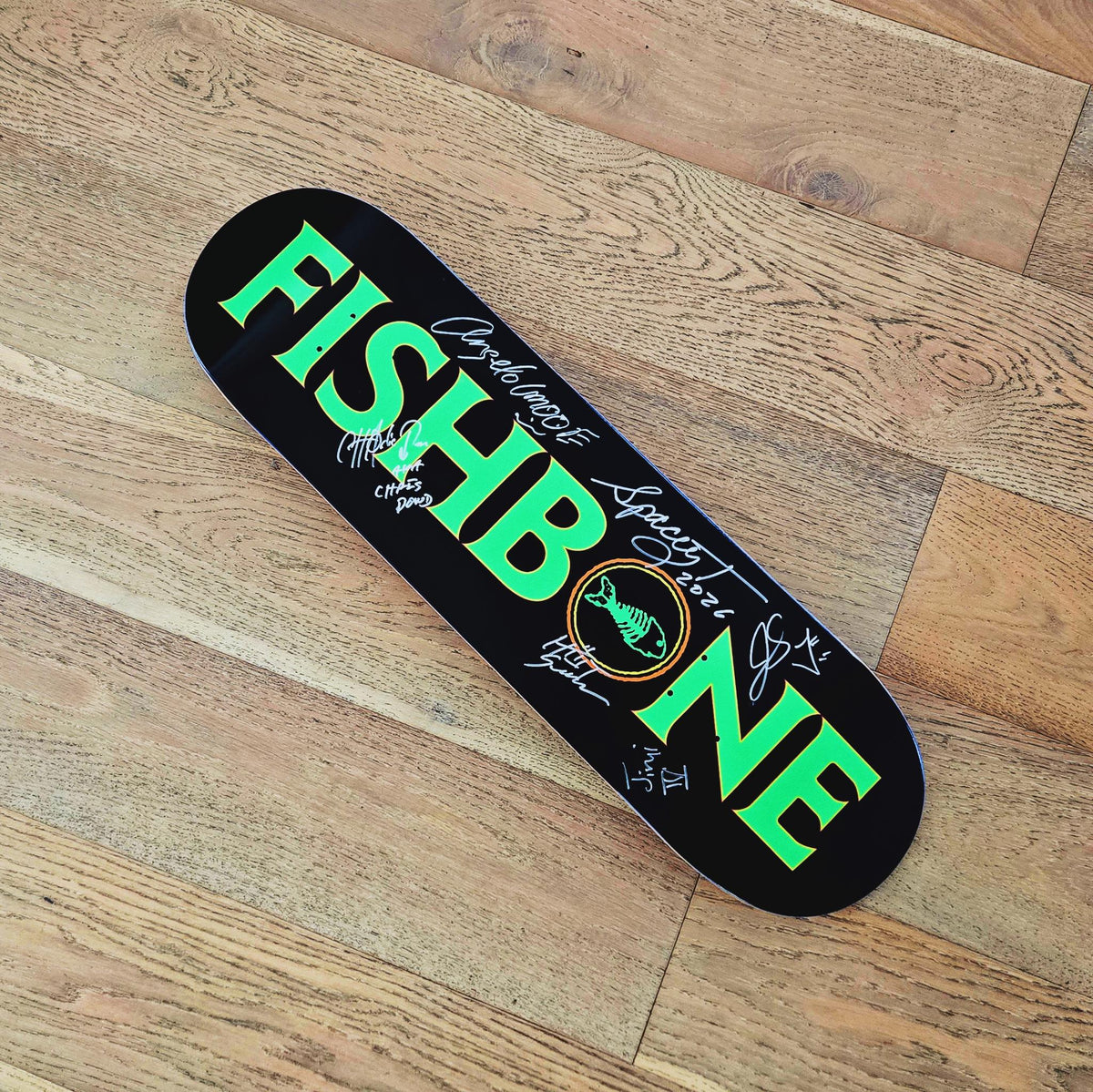 FISHBONE Collector's Pack [Signed Skateboard]